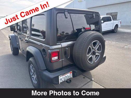 Crystal Metallic 2022 Jeep Wrangler Unlimited Sport