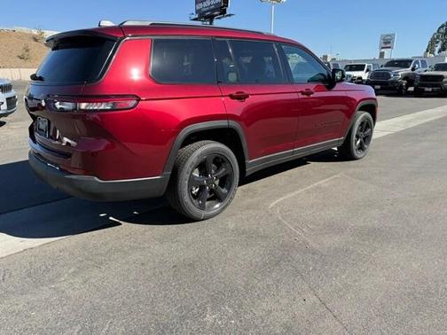 2025 Jeep Grand Cherokee Altitude
