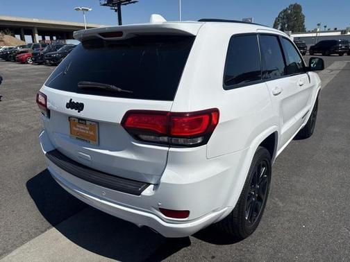 2021 Jeep Grand Cherokee Laredo