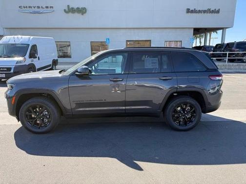 2025 Jeep Grand Cherokee Altitude