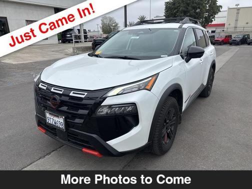 2025 Nissan Rogue Rock Creek