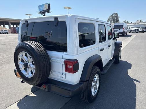 2021 Jeep Wrangler Unlimited Islander 4x4