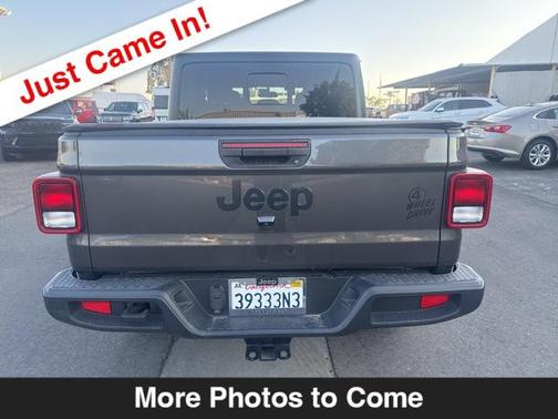 2022 Jeep Gladiator Willys 4x4