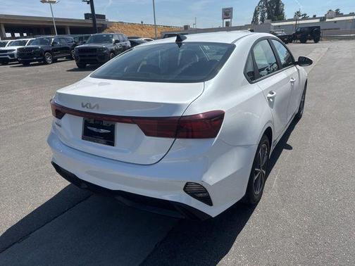 2024 Kia Forte LXS
