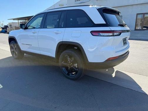 2025 Jeep Grand Cherokee Altitude