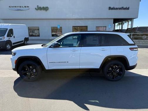 2025 Jeep Grand Cherokee Altitude