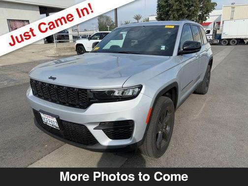 2023 Jeep Grand Cherokee Altitude