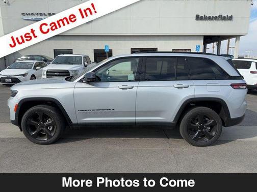 2023 Jeep Grand Cherokee Altitude