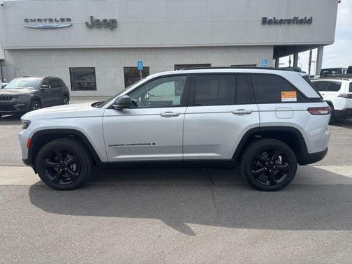 2023 Jeep Grand Cherokee Altitude