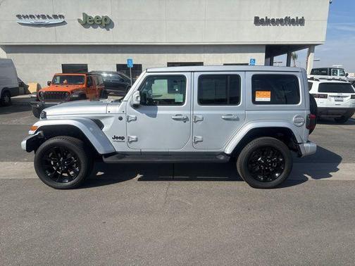 2022 Jeep Wrangler Unlimited Sahara