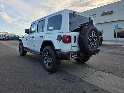 2026 Jeep Wrangler 4-Door Sahara 4x4