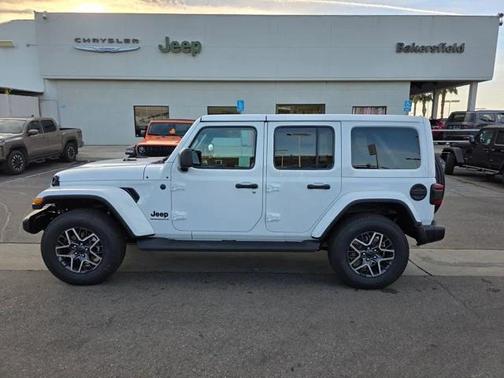 2026 Jeep Wrangler 4-Door Sahara 4x4