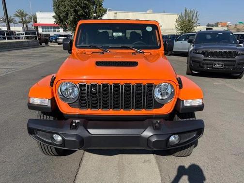 2025 Jeep Gladiator Sport S