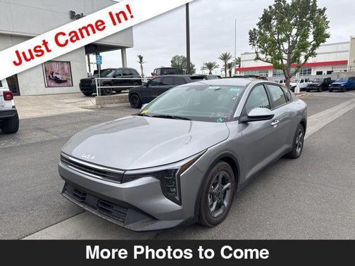 Steel Gray 2025 Kia K4 LXS