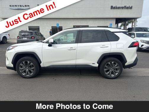 2022 Toyota RAV4 Hybrid XLE Premium