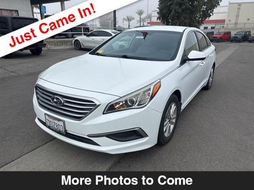 2017 Hyundai SONATA SE