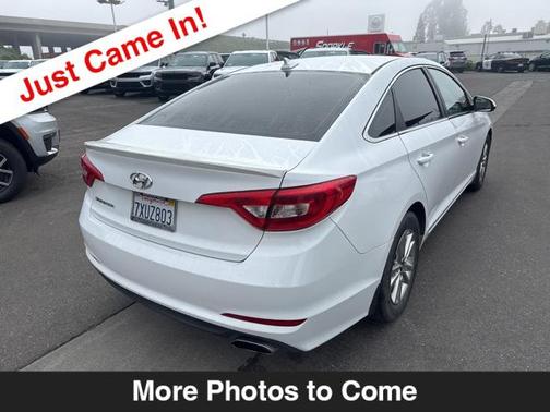 2017 Hyundai SONATA SE