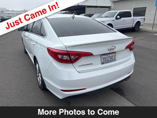 2017 Hyundai SONATA SE