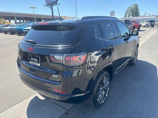 Diamond Black 2023 Jeep Compass (RED) Edition 4x4