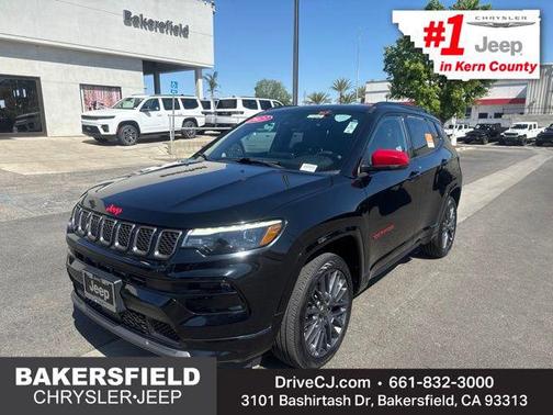 Diamond Black 2023 Jeep Compass (RED) Edition 4x4