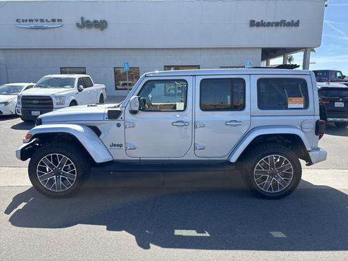 Silver Zynith Clearcoat 2024 Jeep Wrangler 4xe High Altitude