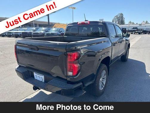 Black 2025 Chevrolet Colorado LT