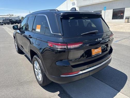 2023 Jeep Grand Cherokee Limited X