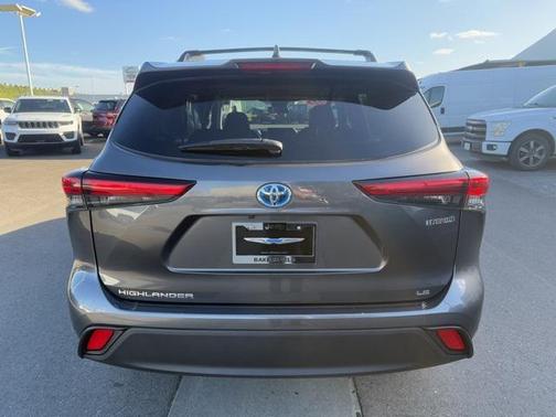 2023 Toyota Highlander Hybrid LE
