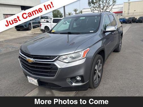 Satin Steel Metallic 2018 Chevrolet Traverse LT Leather