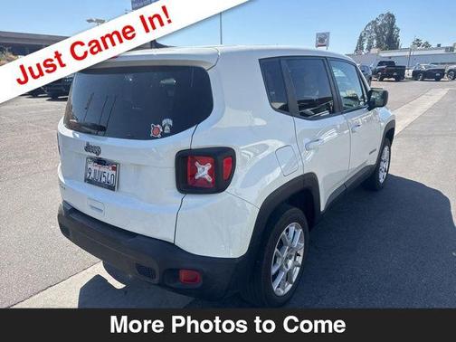 Alpine White Clearcoat 2023 Jeep Renegade Latitude