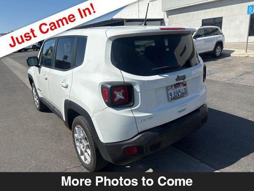 Alpine White Clearcoat 2023 Jeep Renegade Latitude