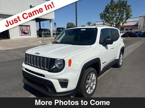 Alpine White Clearcoat 2023 Jeep Renegade Latitude