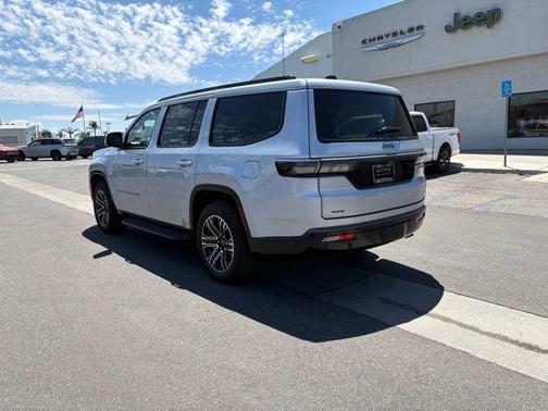 Silver-Zynith Exterior Paint 2026 Jeep Grand Wagoneer 4x4