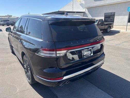 Infinite Black Metallic Clearcoat 2022 Lincoln Aviator Black Label AWD