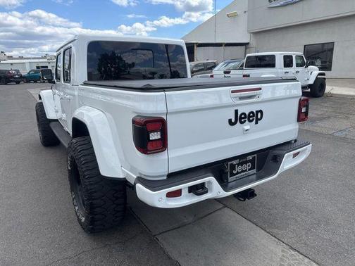 Bright White Clearcoat 2021 Jeep Gladiator High Altitude 4x4