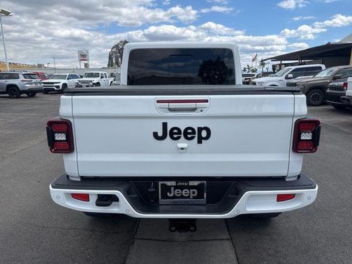 Bright White Clearcoat 2021 Jeep Gladiator High Altitude 4x4