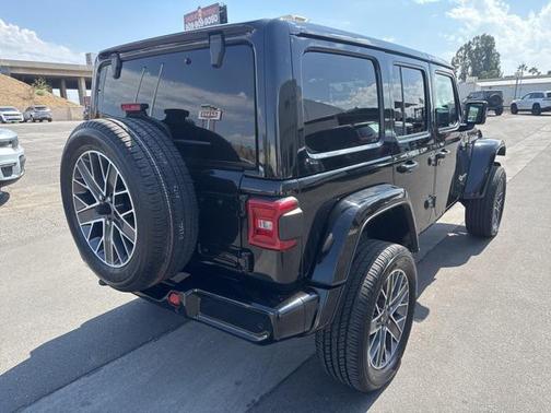 2022 Jeep Wrangler Unlimited 4xe Sahara High Altitude