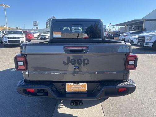 2022 Jeep Gladiator Sport S