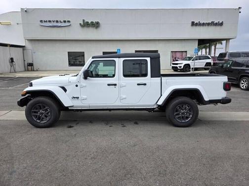 2026 Jeep Gladiator Sport S