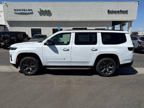 Bright White Clear-Coat Exterior Paint 2026 Jeep Grand Wagoneer Limited Altitude 4x4