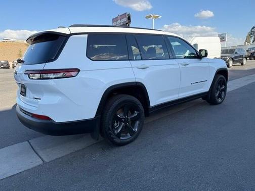 2025 Jeep Grand Cherokee Limited X