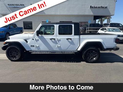 2024 Jeep Gladiator Sport S
