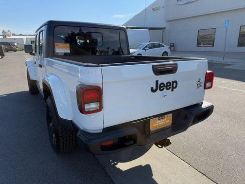 2023 Jeep Gladiator Willys 4x4