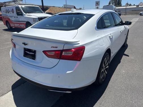 2025 Chevrolet Malibu FWD RS