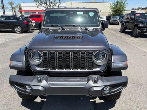 Granite Crystal Metallic Clear-Coat Exterior Paint 2026 Jeep Gladiator Sport S
