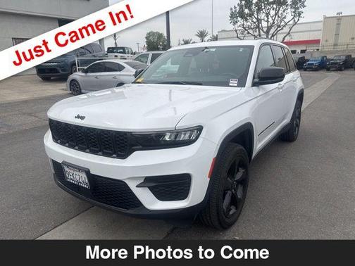 2023 Jeep Grand Cherokee Altitude