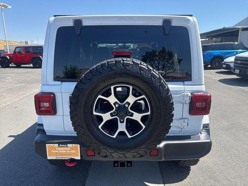 Bright White Clearcoat 2022 Jeep Wrangler Unlimited Rubicon