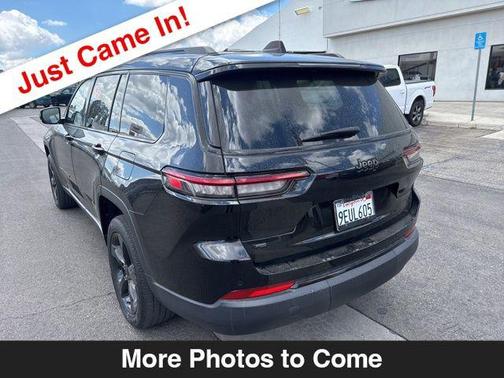 Diamond Black 2023 Jeep Grand Cherokee L Altitude