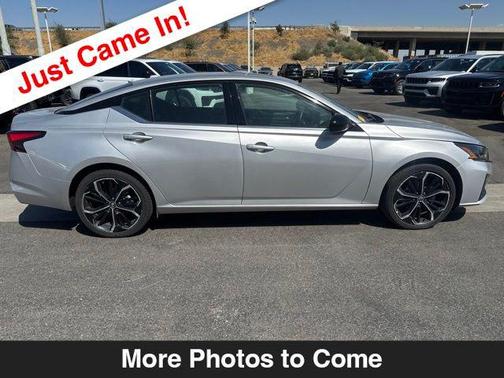 Brilliant Silver Metallic 2024 Nissan Altima SR Intelligent AWD