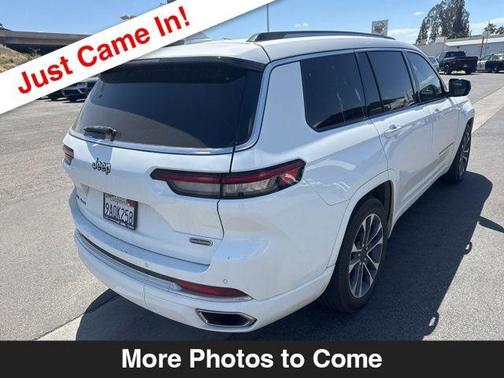 Bright White Clearcoat 2022 Jeep Grand Cherokee L Overland
